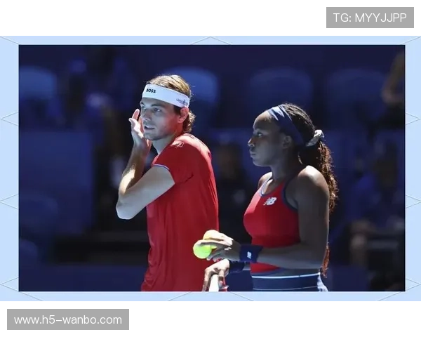 网球赛季精彩回顾球员最新动态与冠军争夺战分析